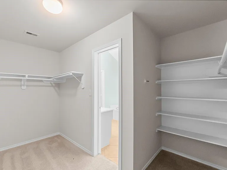 2419 Keegan Hollow Ln — Photo 30