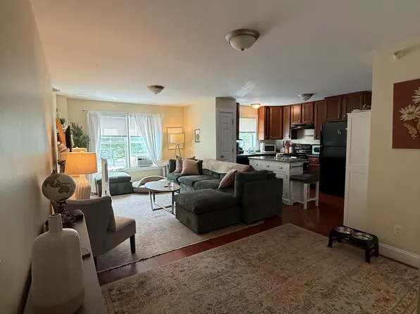 512 Mountain Rd #4, Stowe, VT 05672