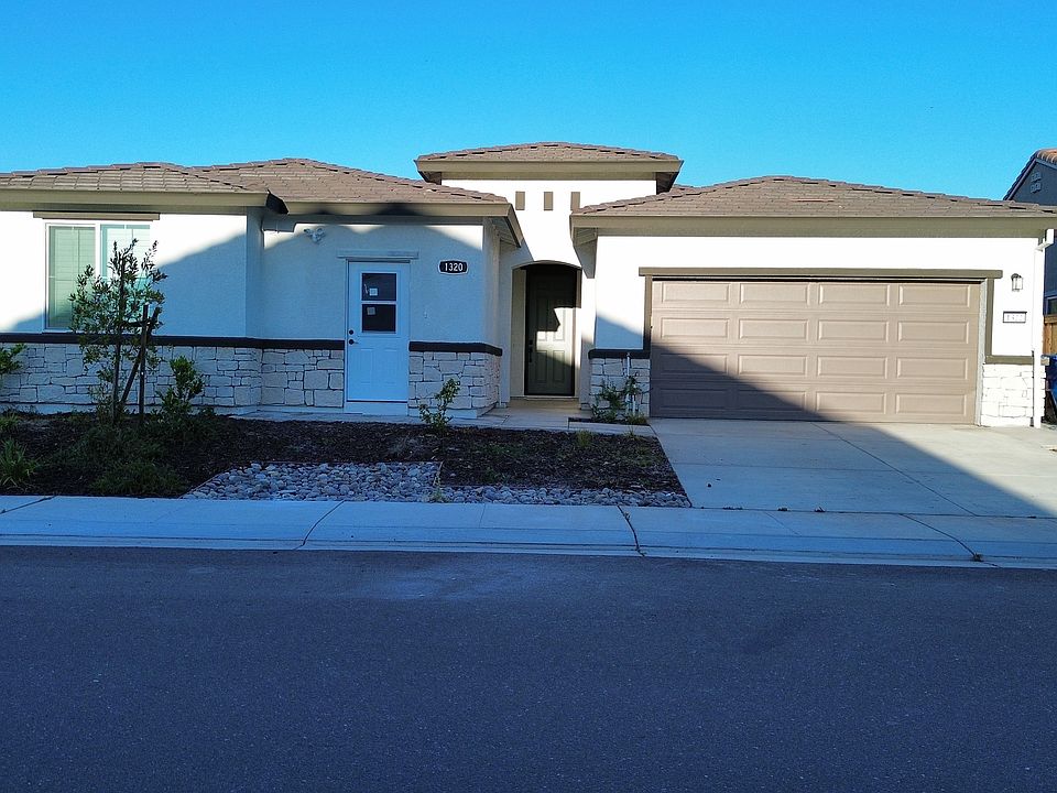 1st image of 1322 Ascot Ln