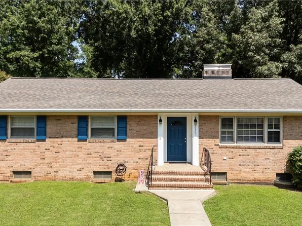 2807 W Broadway, Hopewell, VA 23860