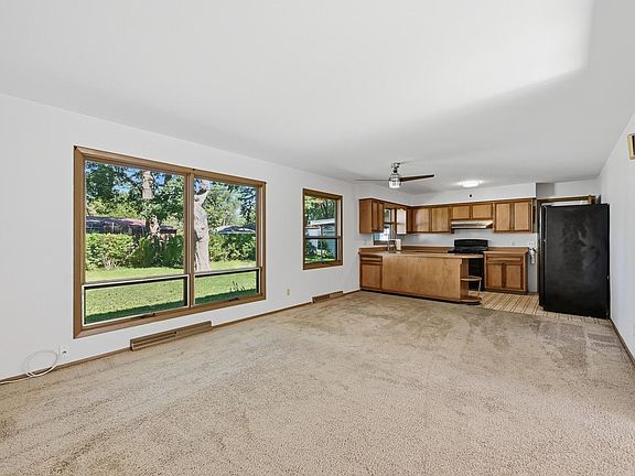 5th image of 8920 388th AVENUE