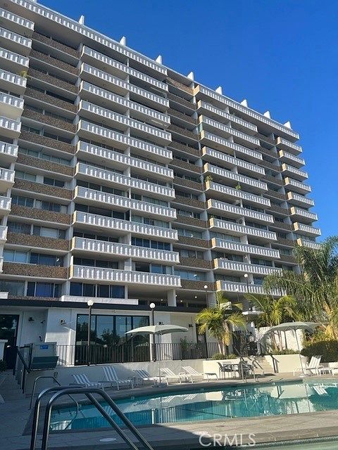 8787 Shoreham Dr APT B7, West Hollywood, CA 90069 | MLS #SR23086378 ...