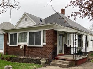 417 Broadway Ave, Mattoon, IL 61938