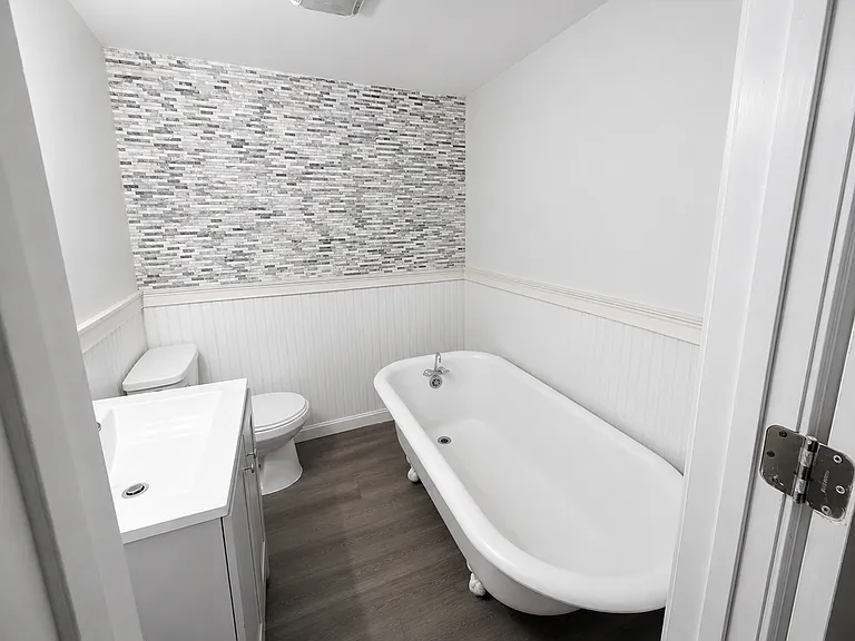 4903 Queensberry Ave — Photo 18