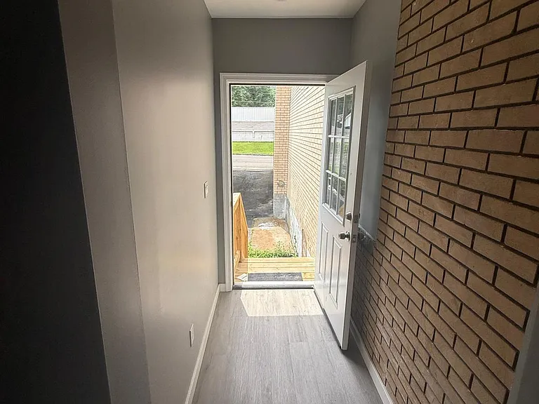408 Front St #2 — Photo 11