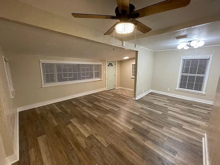 1380 Tioga Ave — Photo 6