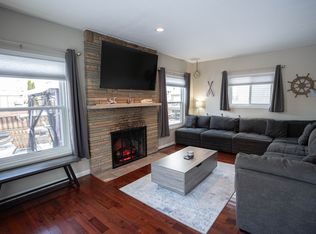 37754 Maplehill St, Harrison Township, MI 48045