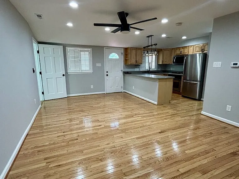 265 Flynn Dr — Photo 5
