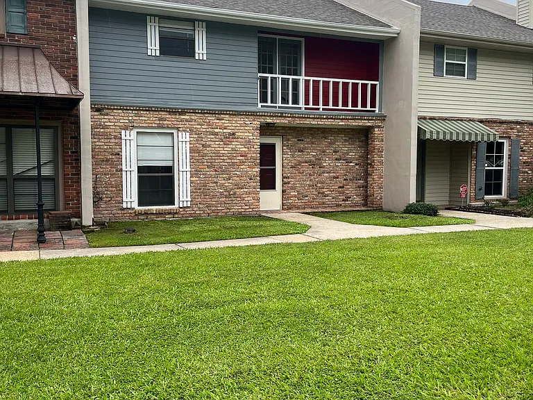 200 Dublin Cir #E — Photo 2
