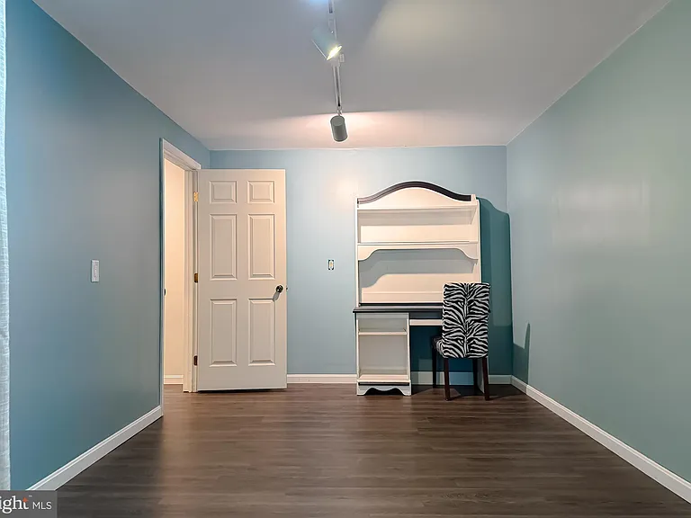 20797 Red Rose Ct — Photo 39