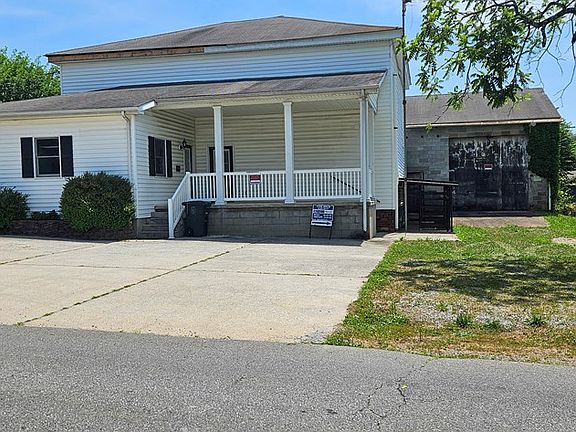 5th image of 2412 Marsh St