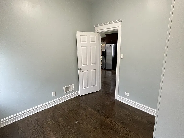 5020 N McVicker Ave #1 — Photo 14