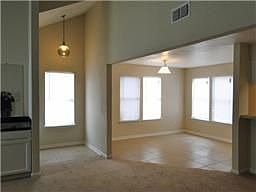 5th image of 5731 Easthampton Dr #B