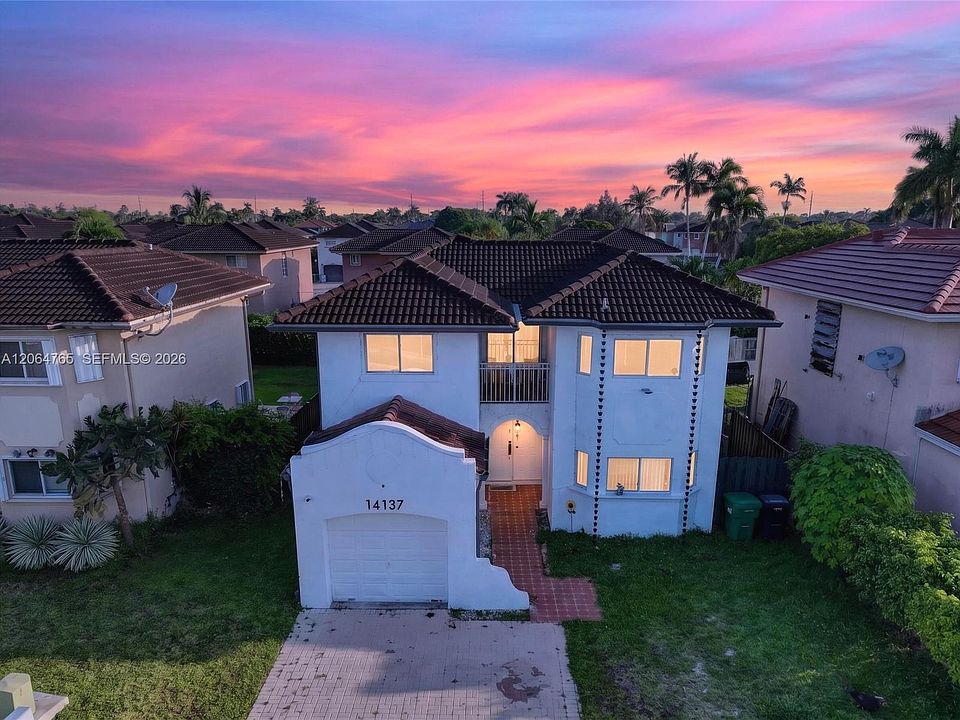 1st image of 14137 SW 164th Ter