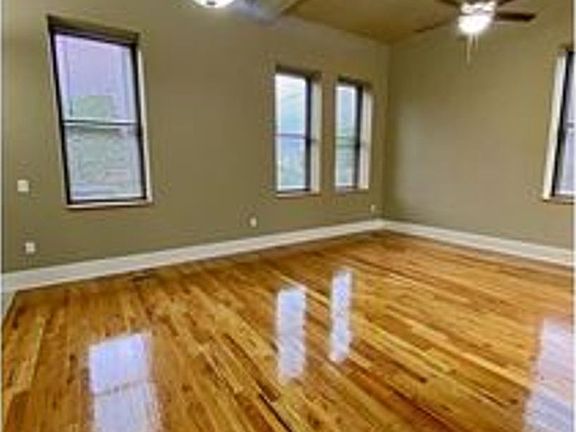 5th image of 1624 Cuming St #911
