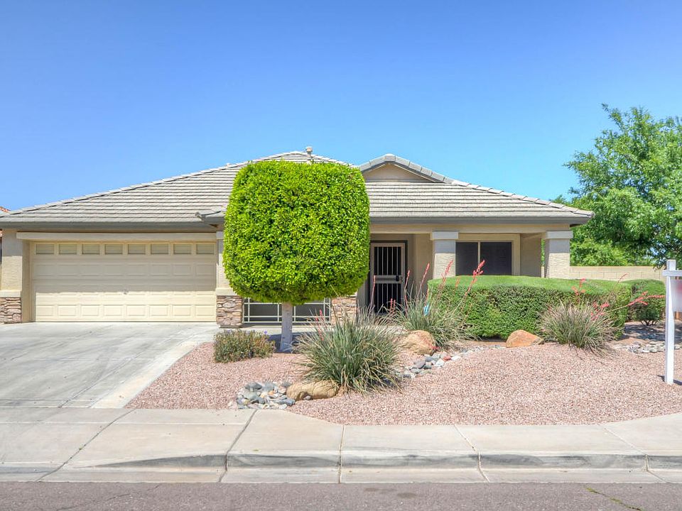 1st image of 4632 W Desert Ln