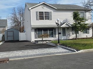 7 Joanna Pl, Colonia, NJ 07067