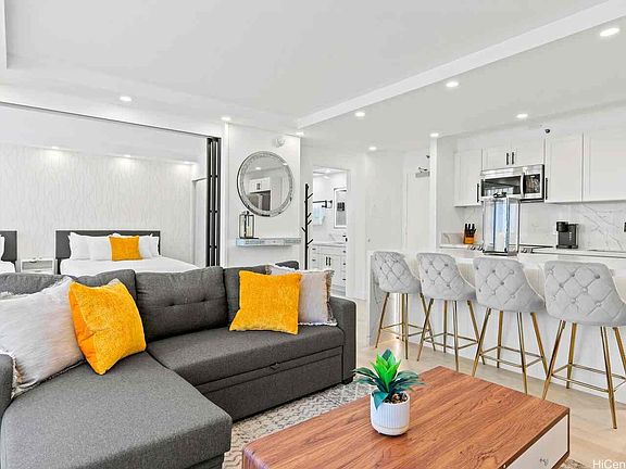 3rd image of 201 Ohua Ave #1610