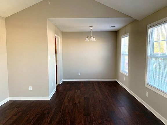5th image of 320 Audrea Ln