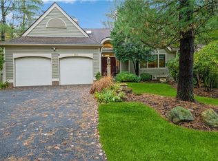 59 Clubhouse Ln, Scarsdale, NY 10583