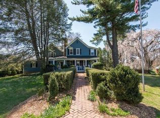 2816 Hunter Mill Rd, Oakton, VA 22124