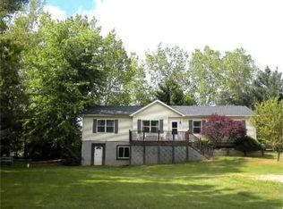 5493 W Coon Lake Rd, Howell, MI 48843