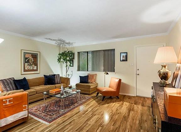 3rd image of 3201 Saint Charles Ave APT 211