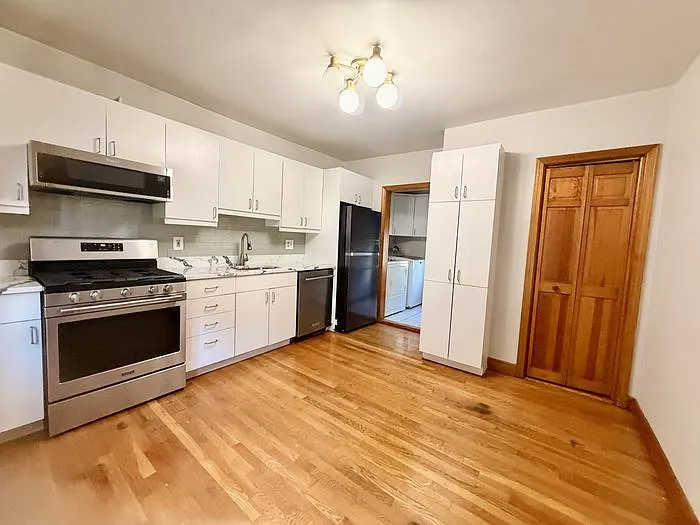 41-43 South St #41 — Photo 2