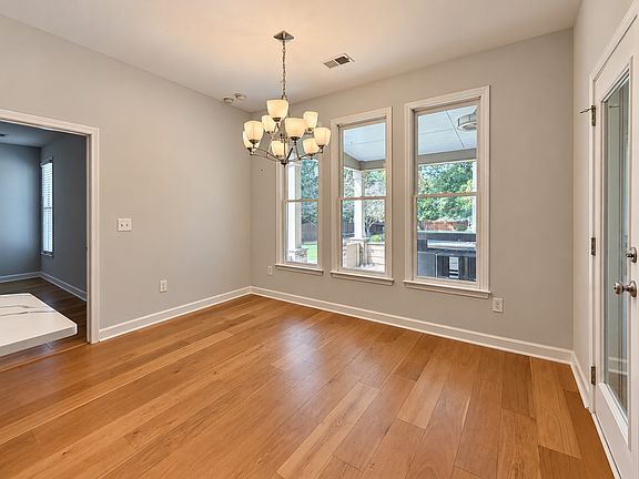 5th image of 2880 Sandtown Place Ct SW