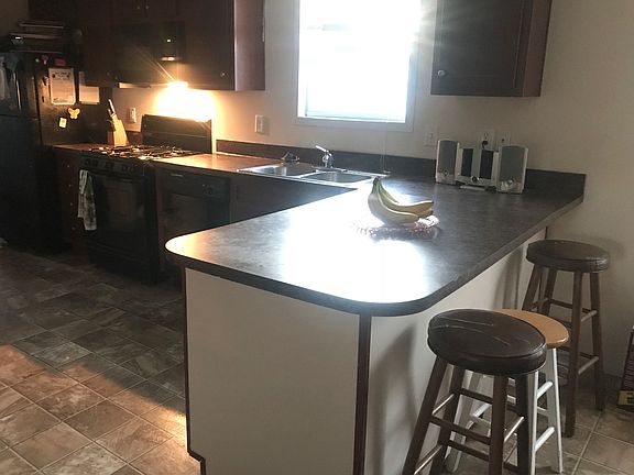 Kitchen/Bar area