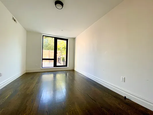 Rented by Compass | media 20