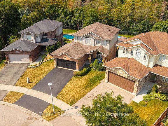 2nd image of 1571 Blackmaple Cres