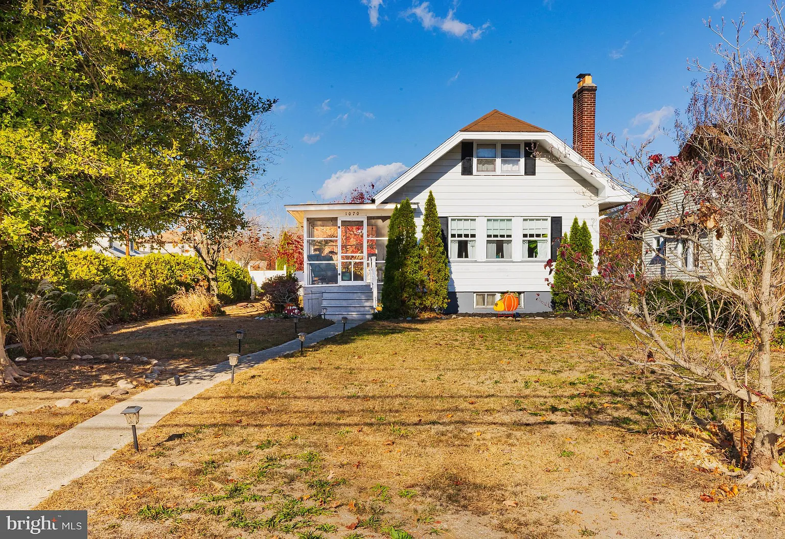 1070 E Park Ave photo 1