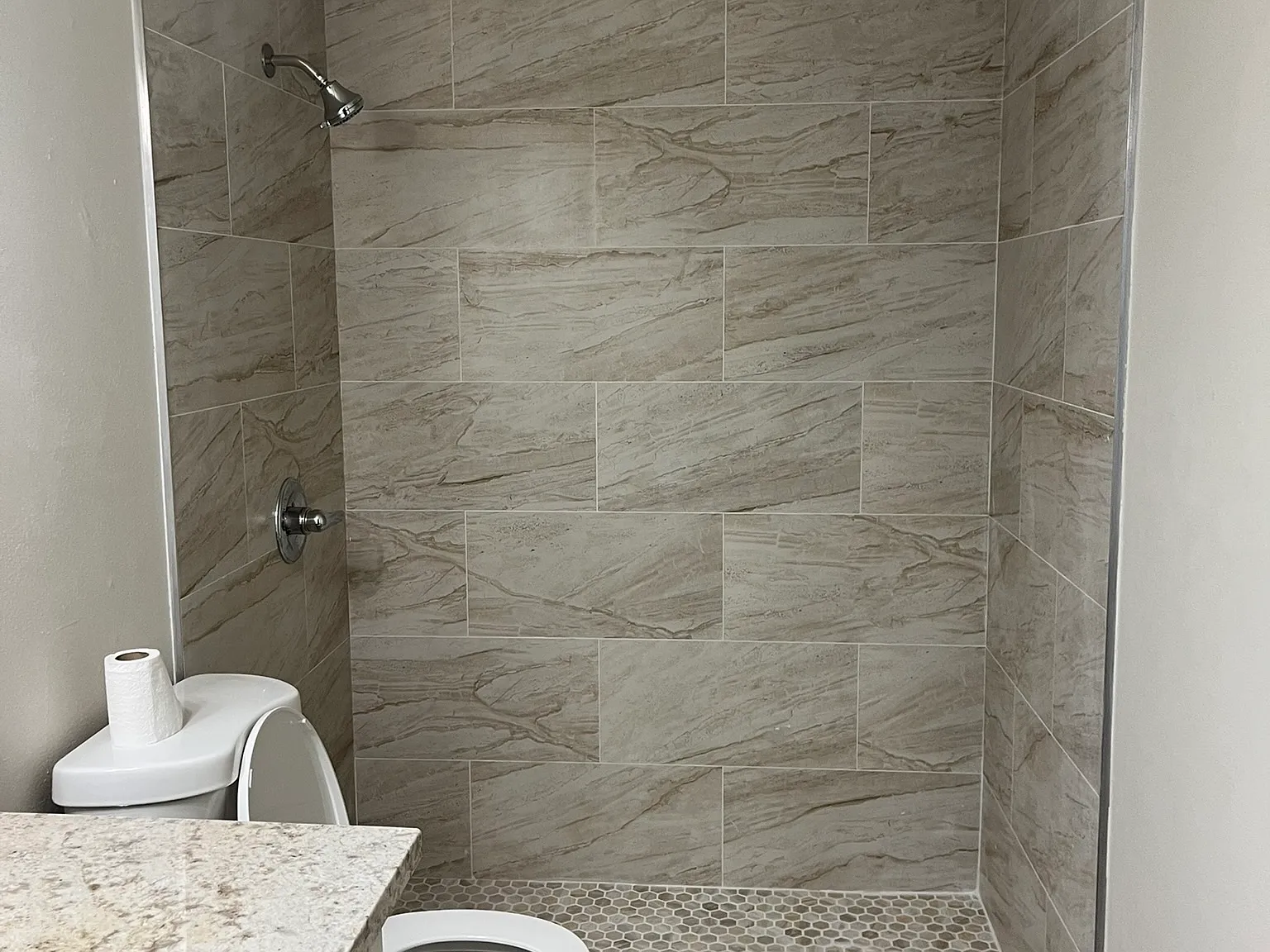 2 bed, $1,400 — Photo 2
