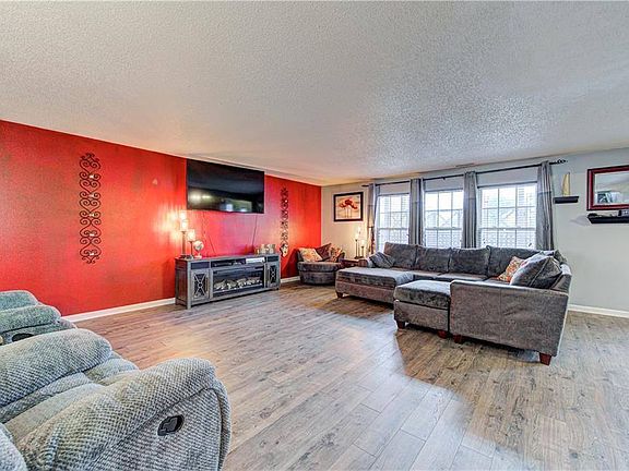 5th image of 10895 Zimmerman Ln