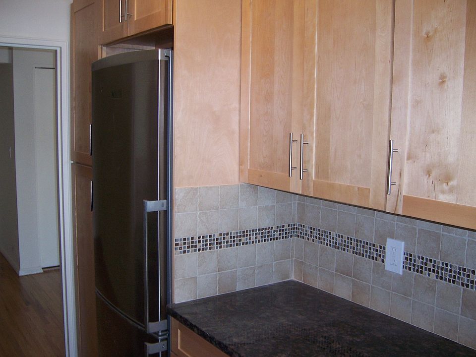 2nd image of 55 Lenox Rd APT 2E