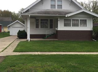 308 S Kiel St, Holstein, IA 51025