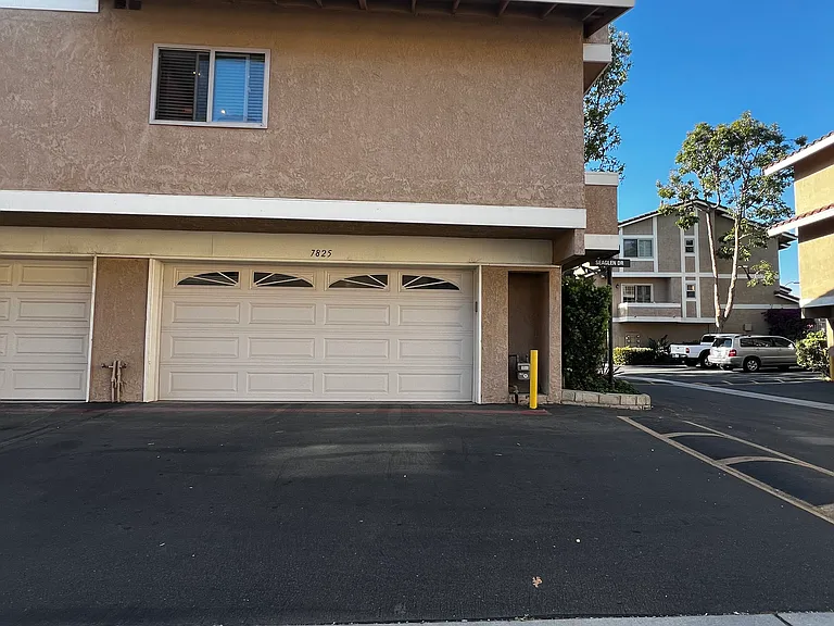 7825 Seaglen Dr — Photo 30