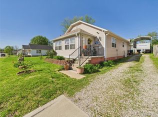 462 Harrison St, Lebanon, MO 65536