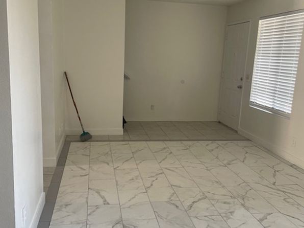 70-2600 E Avenue Q4, Palmdale, CA 93550