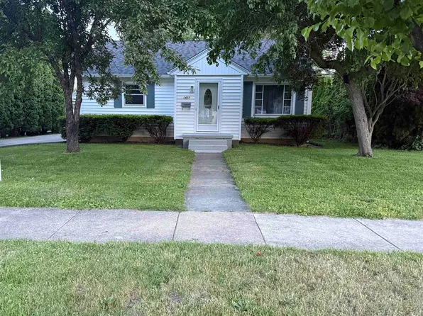 1427 W King St, Owosso, MI 48867