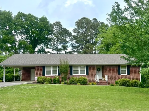214 High St NW, Russellville, AL 35653
