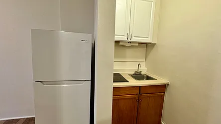 Rented by HOLTON REAL ESTATE INC.