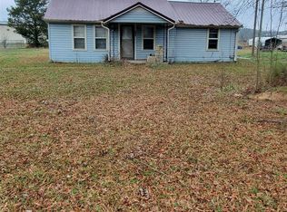 161 E Pine St, Falkville, AL 35622