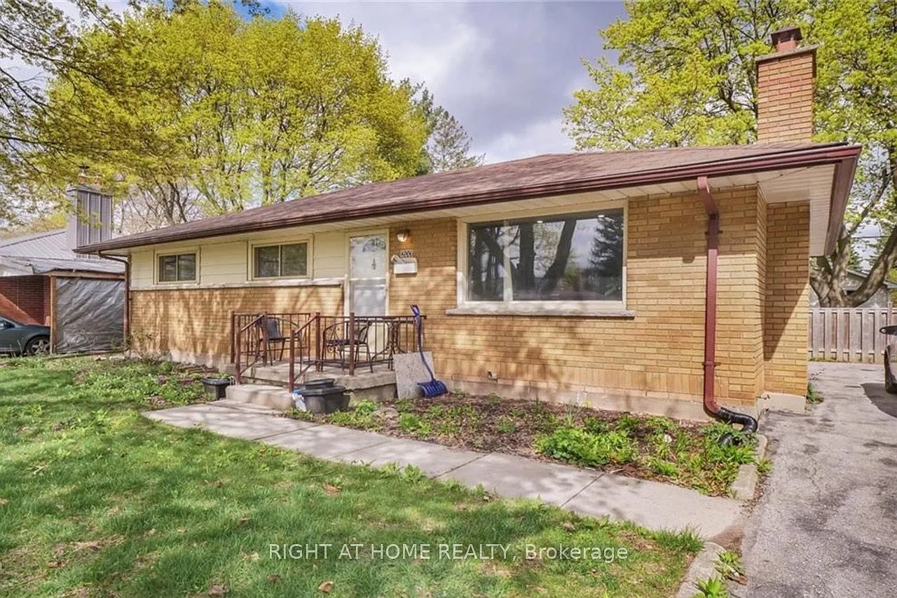 3 bed, $1,995 — Photo 2
