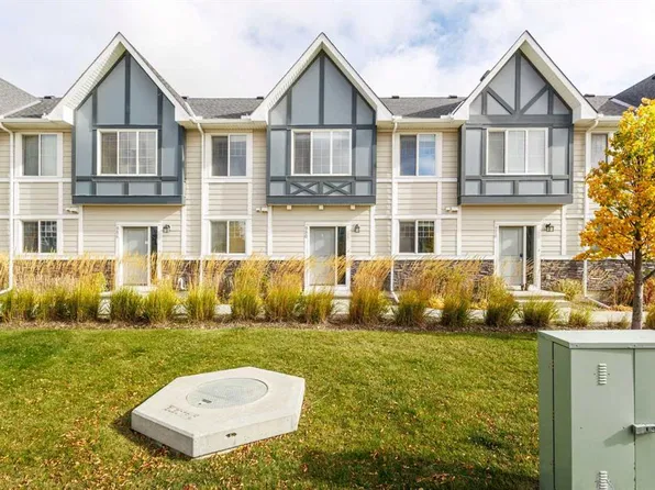 980 W Nolan Hill Blvd NW, Calgary, AB T3R 0Z7