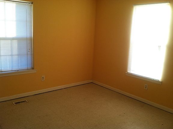5th image of 2205 Piedmont Ave