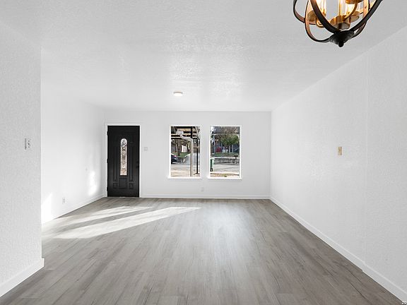 4th image of 2227 HICKS AVE