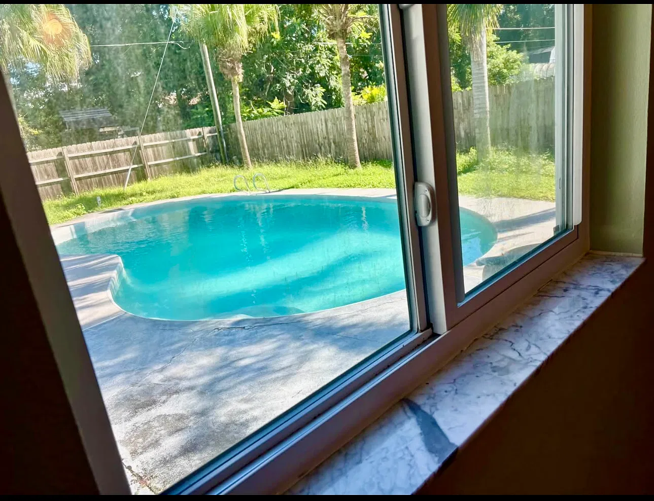 4 bed, 1726 sqft, $1,100 — Photo 1