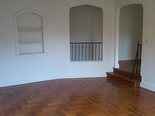 Rented by Smart NY Realty LLC | media 23